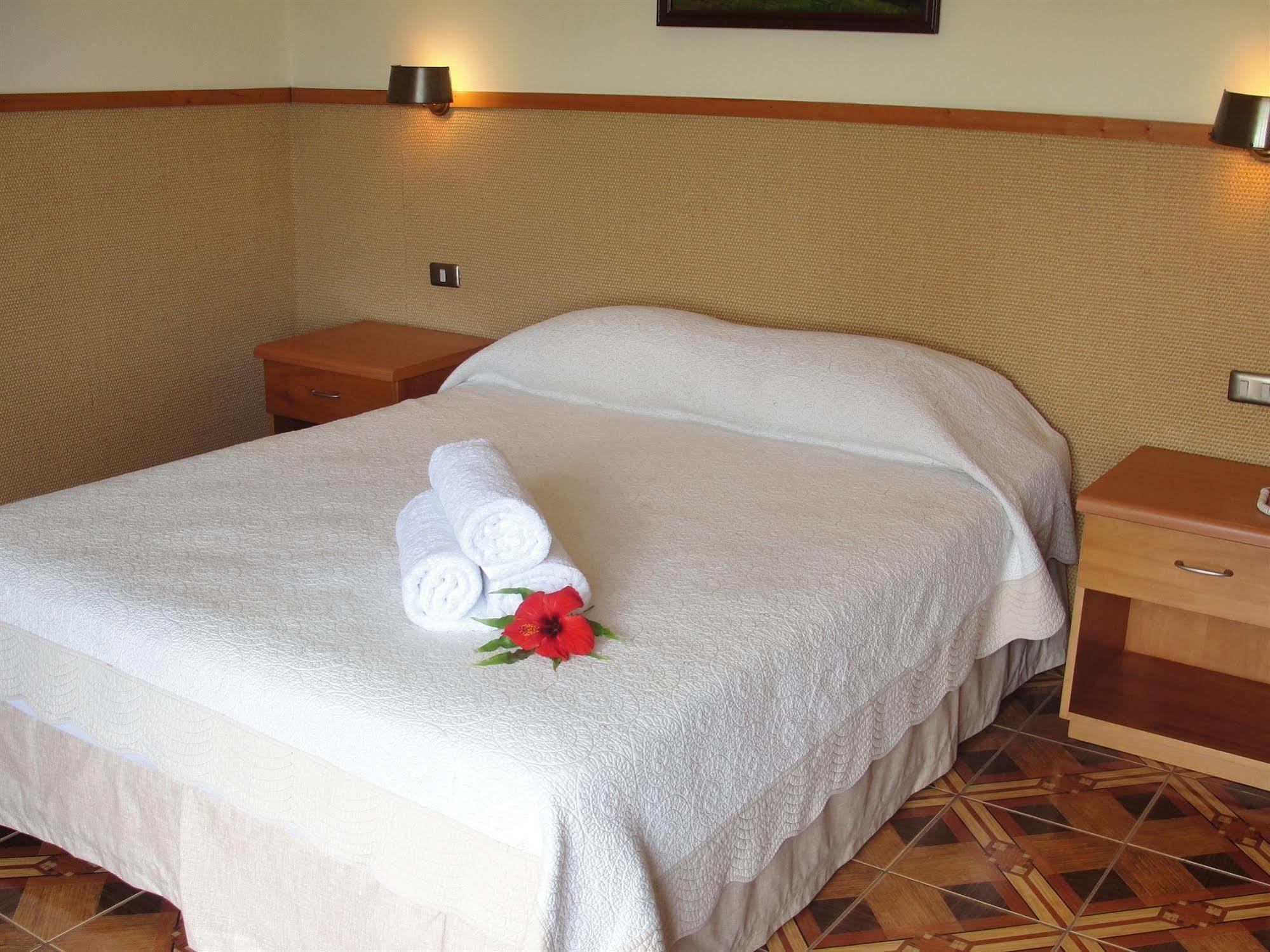 Iorana Isla De Pascua Hotel Χάνγκα Ρόα Εξωτερικό φωτογραφία